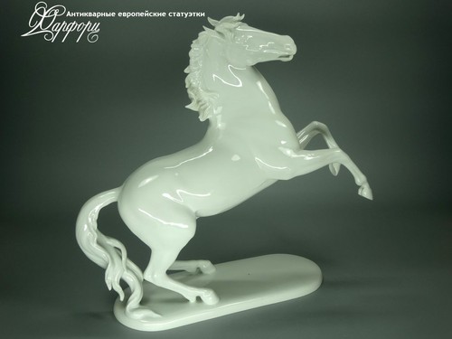 Купить фарфоровую статуэтку Rosenthal Конь на дыбах